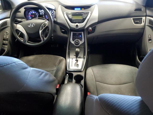 Photo 8 from auction – 2011 HYUNDAI ELANTRA GL with VIN 5NPDH4AE2BH050061