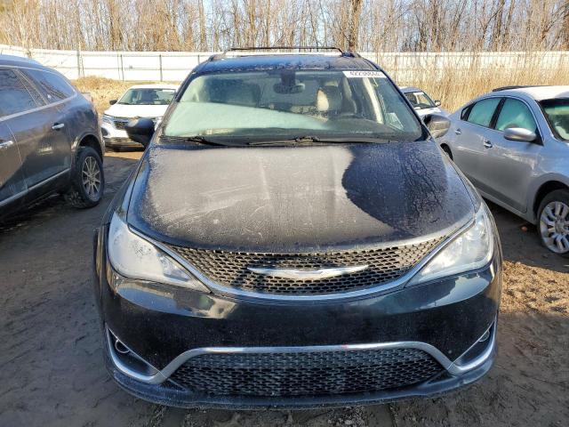 Photo 5 from auction – 2017 CHRYSLER PACIFICA T with VIN 2C4RC1BG8HR628629