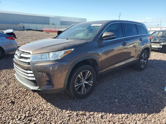 TOYOTA HIGHLANDER 2019 with VIN 5TDZZRFH6KS322060 - Photo from auction