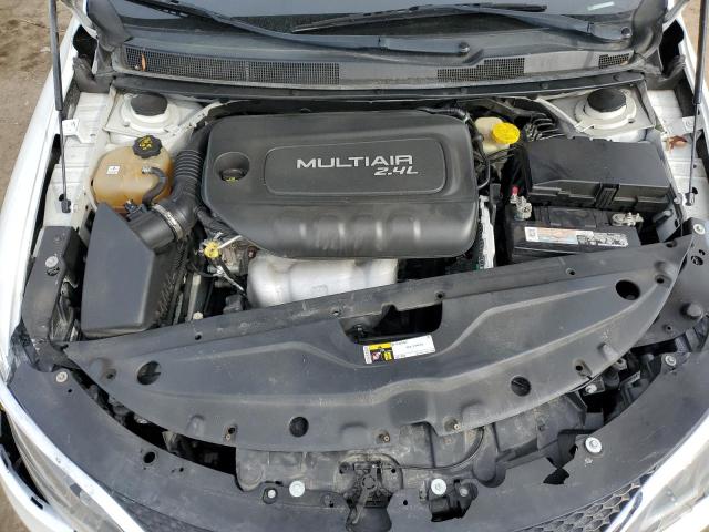 Photo 11 from auction – 2015 CHRYSLER 200 C with VIN 1C3CCCCBXFN734602