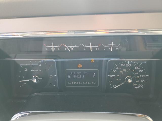 Photo 9 from auction – 2010 LINCOLN NAVIGATOR with VIN 5LMJJ2J59AEJ03261