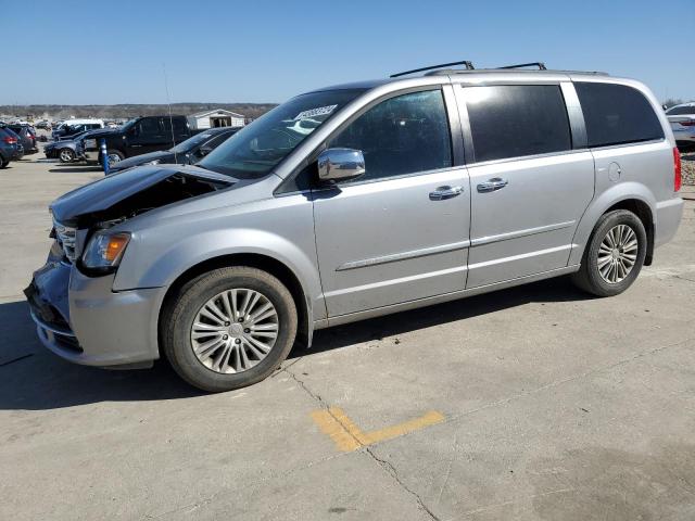 CHRYSLER TOWN & COU 2015 with VIN 2C4RC1CG0FR572388 - Photo from auction