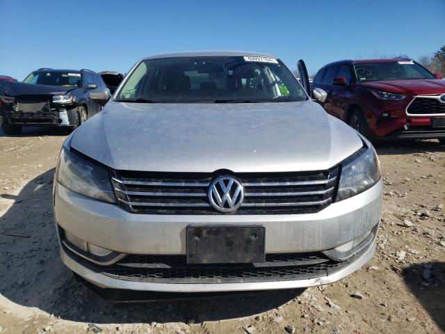 Photo 5 from auction – 2015 VOLKSWAGEN PASSAT S with VIN 1VWAT7A32FC077812