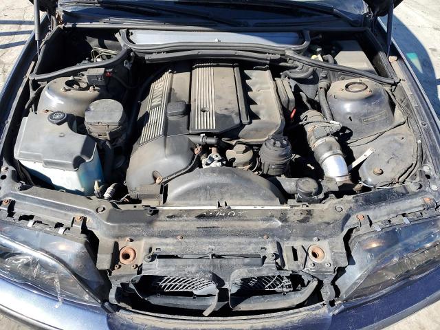 Photo 11 from auction – 2003 BMW 325 XI with VIN WBAEU33463PM57480
