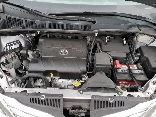 Photo 12 from auction – 2011 TOYOTA SIENNA XLE with VIN 5TDYK3DCXBS029878