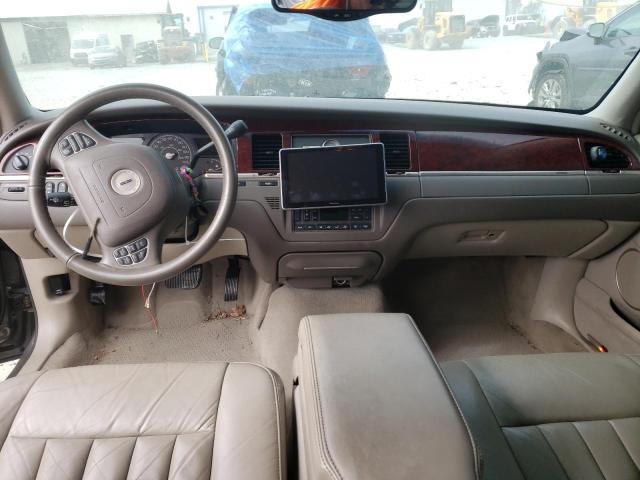 Photo 8 from auction – 2003 LINCOLN TOWN CAR E with VIN 1LNHM81W33Y621985
