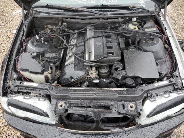 Photo 11 from auction – 2002 BMW 325 XI with VIN WBAEU334X2PF67949