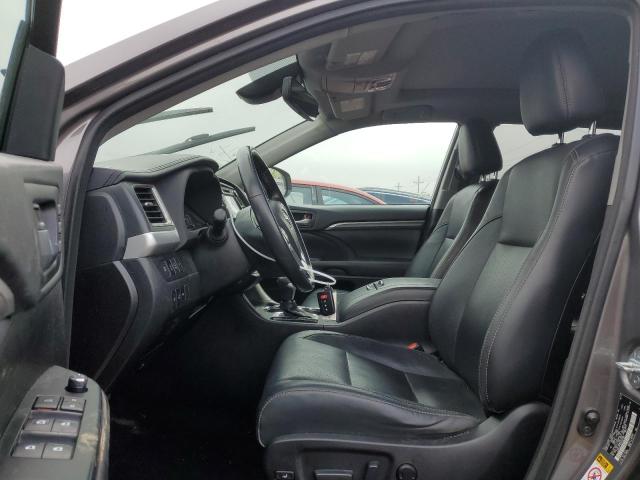 Photo 7 from auction – 2017 TOYOTA HIGHLANDER with VIN 5TDDZRFH6HS467389