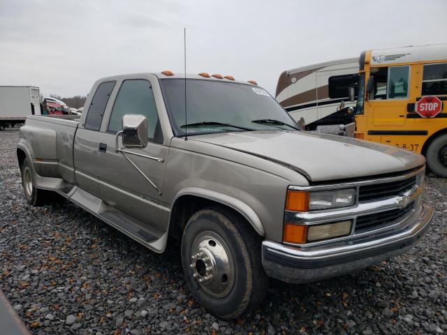 CHEVROLET GMT-400 C3 1998 with VIN 1GCHC39J8WF062047 - Photo from auction