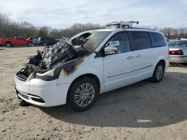 Photo 1 from auction – 2014 CHRYSLER TOWN & COU with VIN 2C4RC1CG2ER107786