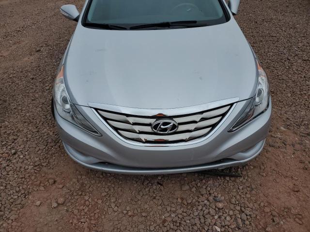 Photo 11 from auction – 2011 HYUNDAI SONATA SE with VIN 5NPEC4AC9BH268872