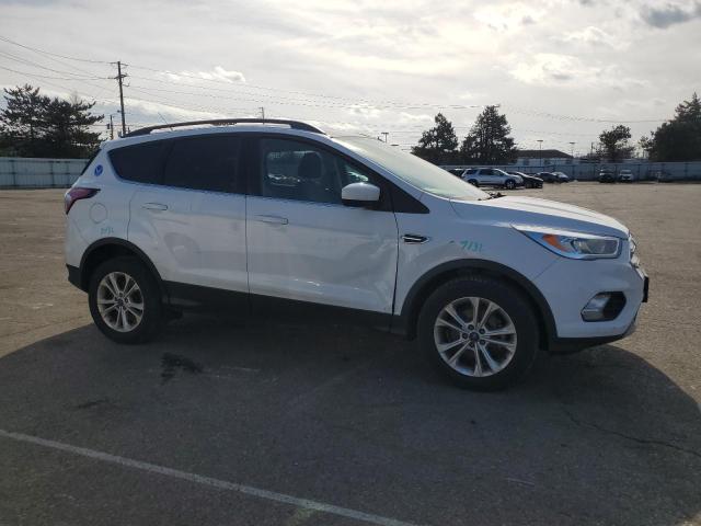 Photo 4 from auction – 2017 FORD ESCAPE SE with VIN 1FMCU0GD3HUC85920