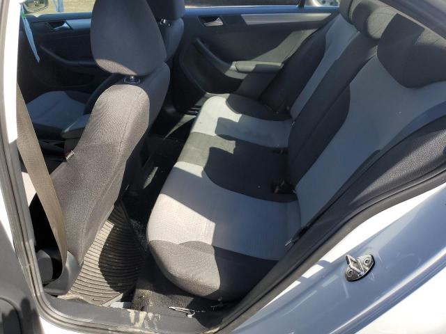 Photo 10 from auction – 2017 VOLKSWAGEN JETTA S with VIN 3VW2B7AJ1HM330688