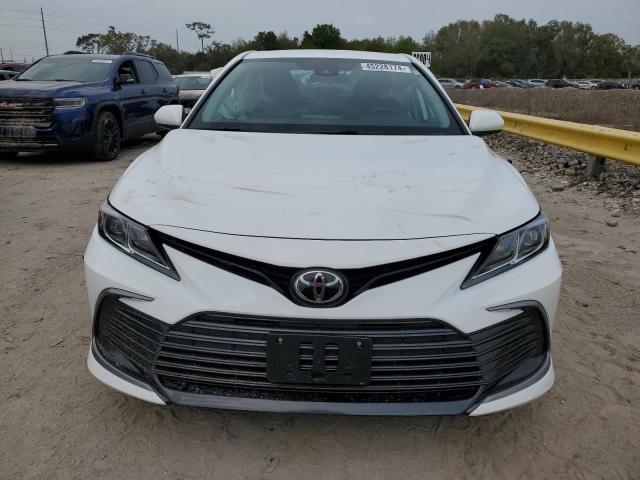 Photo 5 from auction – 2022 TOYOTA CAMRY LE with VIN 4T1C11AK2NU056601
