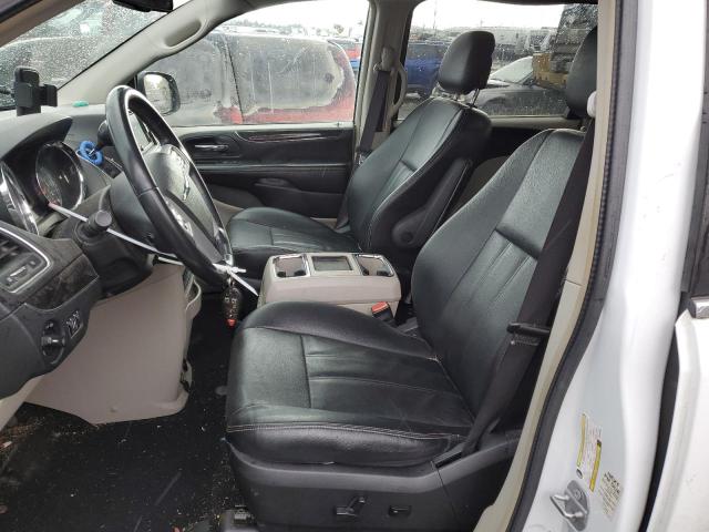 Photo 7 from auction – 2016 CHRYSLER TOWN & COU with VIN 2C4RC1BG1GR157308