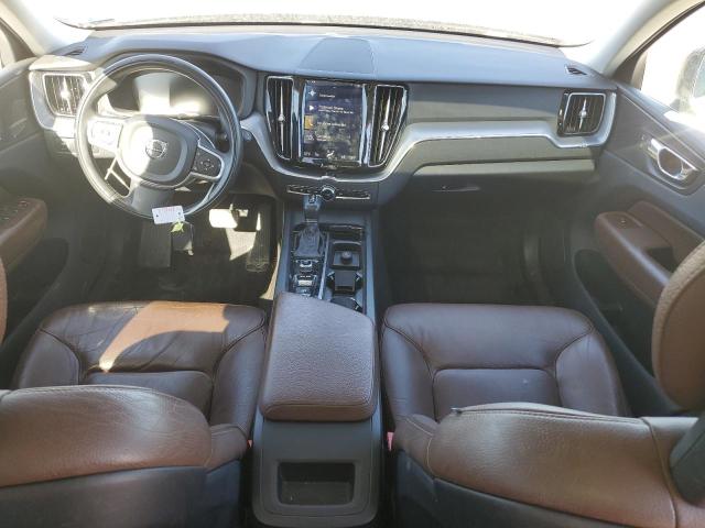 Photo 8 from auction – 2018 VOLVO XC60 T5 with VIN LYV102RKXJB111230