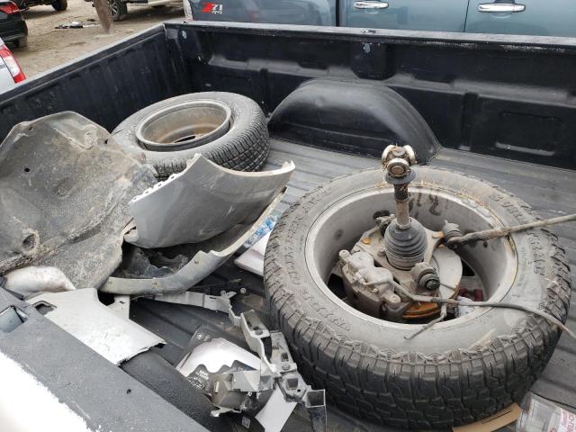 Photo 12 from auction – 2004 CHEVROLET SILVER1500 with VIN 1GCEK14T24Z286395