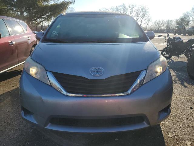 Photo 5 from auction – 2013 TOYOTA SIENNA LE with VIN 5TDKK3DC6DS360160