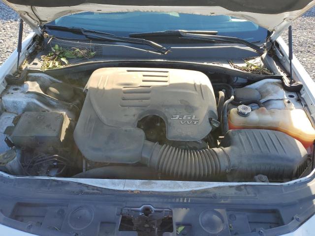 Photo 11 from auction – 2017 CHRYSLER 300 LIMITE with VIN 2C3CCAAGXHH617925