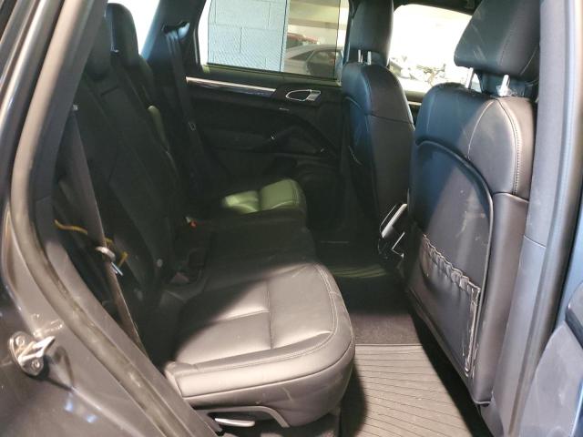 Photo 10 from auction – 2017 PORSCHE CAYENNE S with VIN WP1AB2A21HLA53258