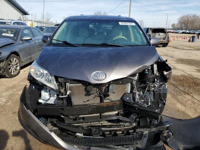 Photo 5 from auction – 2012 TOYOTA SIENNA XLE with VIN 5TDYK3DC5CS277988
