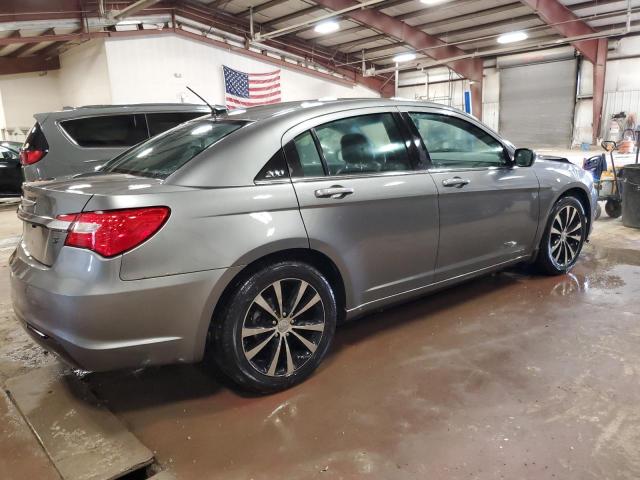 Photo 3 from auction – 2013 CHRYSLER 200 LIMITE with VIN 1C3CCBCG5DN724045