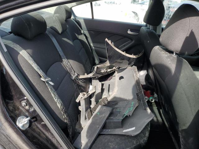 Photo 10 from auction – 2018 KIA FORTE LX with VIN 3KPFK4A70JE211683