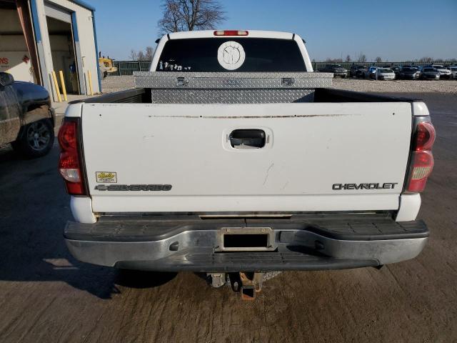Photo 6 from auction – 2005 CHEVROLET SILV2500 4 with VIN 1GCHK29U95E160273