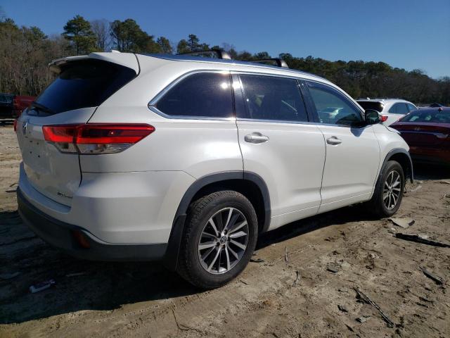 Photo 3 from auction – 2017 TOYOTA HIGHLANDER with VIN 5TDJZRFH6HS515704