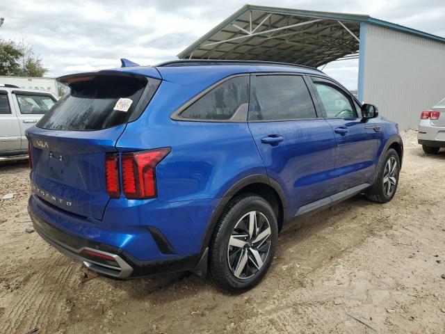 Photo 3 from auction – 2022 KIA SORENTO S with VIN 5XYRL4LC3NG160628