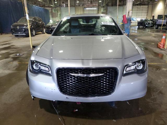 Photo 5 from auction – 2017 CHRYSLER 300 S with VIN 2C3CCABG4HH663071