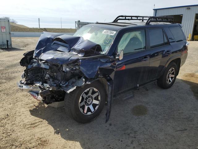 TOYOTA 4RUNNER SR 2022 with VIN JTERU5JR8N6033298 - Photo from auction