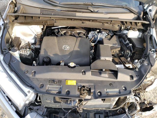 Photo 12 from auction – 2019 TOYOTA HIGHLANDER with VIN 5TDJZRFH1KS592861
