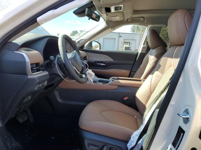 Photo 7 from auction – 2024 TOYOTA GRAND HIGH with VIN 5TDAAAB58RS029546