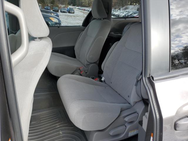 Photo 10 from auction – 2016 TOYOTA SIENNA LE with VIN 5TDKK3DC9GS696602