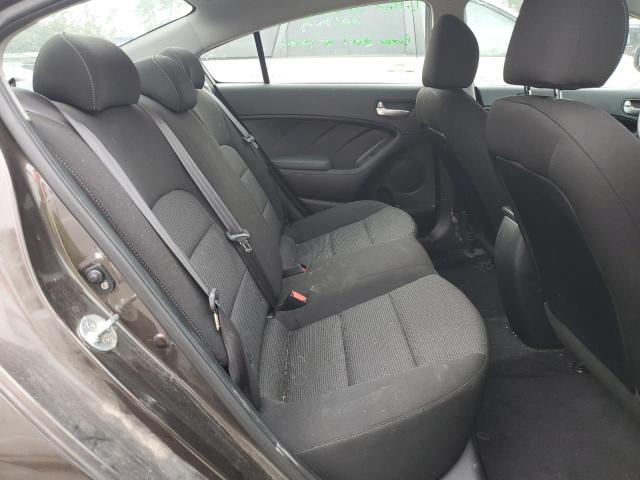 Photo 10 from auction – 2017 KIA FORTE LX with VIN 3KPFK4A75HE156500