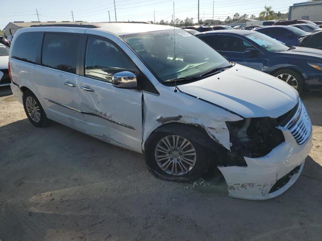 Photo 4 from auction – 2015 CHRYSLER TOWN & COU with VIN 2C4RC1CG7FR513614