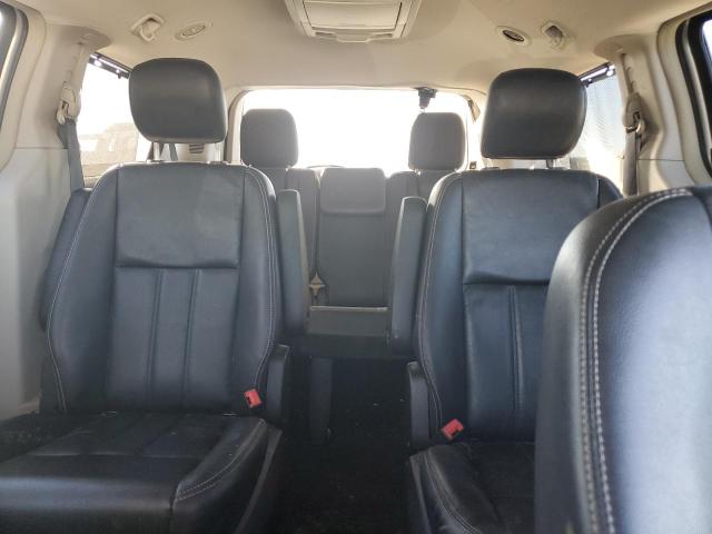 Photo 10 from auction – 2012 CHRYSLER TOWN & COU with VIN 2C4RC1CG5CR106399