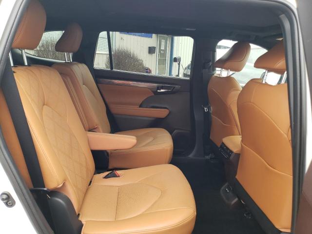 Photo 11 from auction – 2020 TOYOTA HIGHLANDER with VIN 5TDFZRBH0LS037820