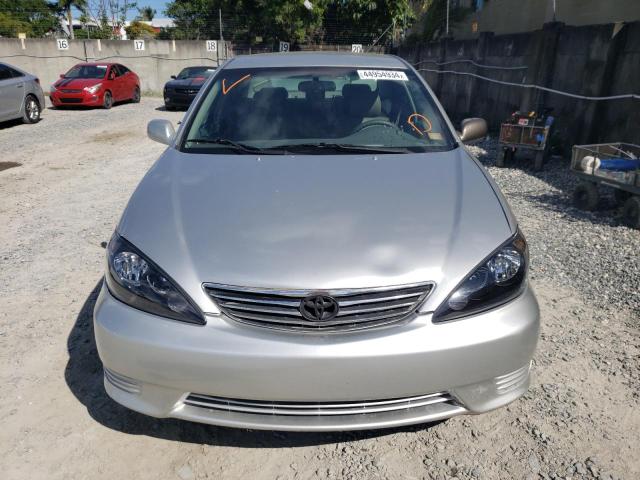 Photo 5 from auction – 2005 TOYOTA CAMRY LE with VIN 4T1BE30K45U100174