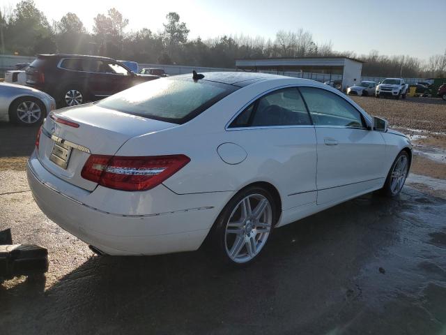 Photo 3 from auction – 2011 MERCEDES-BENZ E 350 with VIN WDDKJ5GB4BF066471