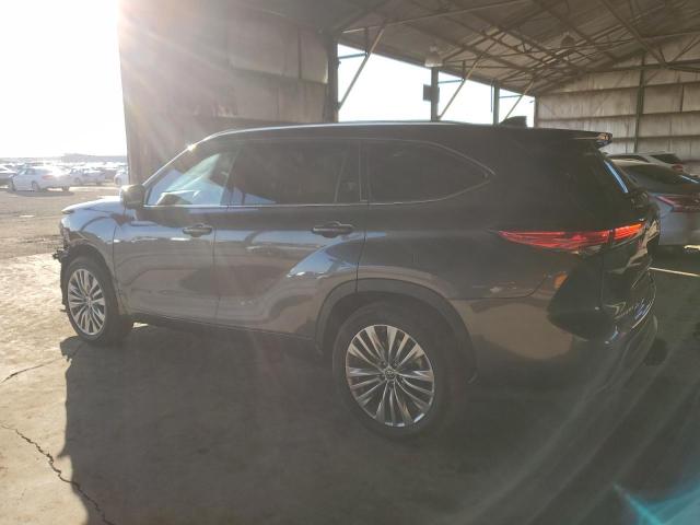 Photo 2 from auction – 2023 TOYOTA HIGHLANDER with VIN 5TDFARAH4PS020887