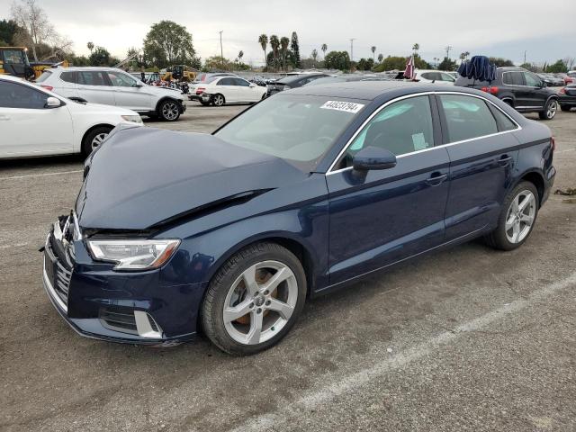 AUDI A3 PREMIUM 2019 with VIN WAUAUGFF3K1020931 - Photo from auction