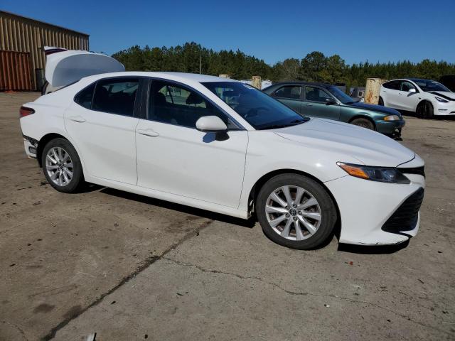 Photo 4 from auction – 2018 TOYOTA CAMRY with VIN 4T1B11HK9JU072256