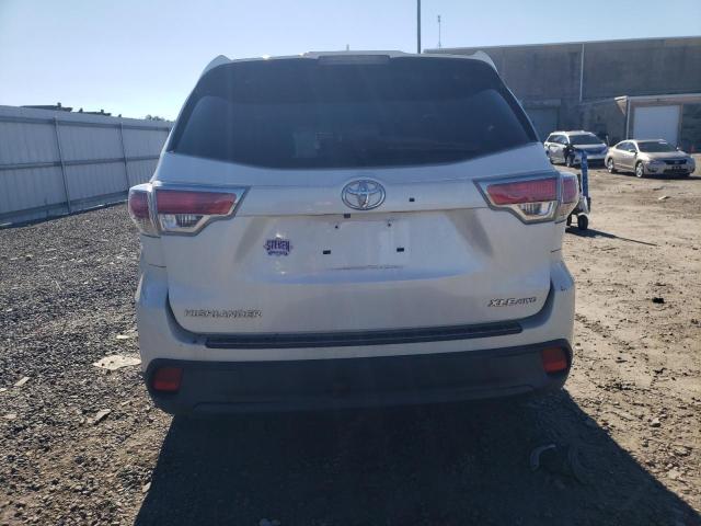 Photo 6 from auction – 2015 TOYOTA HIGHLANDER with VIN 5TDJKRFH4FS102438