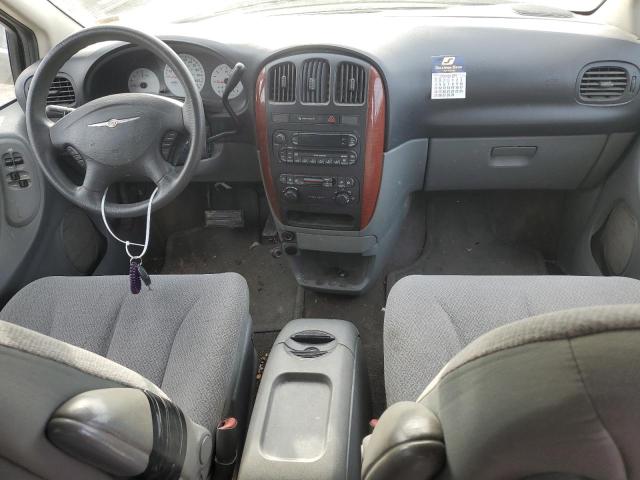 Photo 8 from auction – 2006 CHRYSLER TOWN & COU with VIN 1A4GP45R76B658222