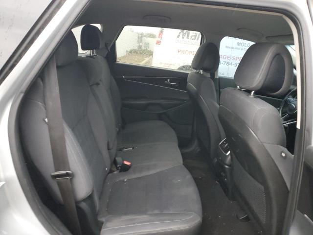 Photo 11 from auction – 2016 KIA SORENTO LX with VIN 5XYPG4A39GG046232