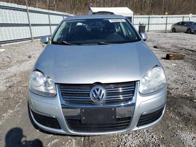 Photo 5 from auction – 2010 VOLKSWAGEN JETTA LIMI with VIN 3VWAX7AJ2AM106963