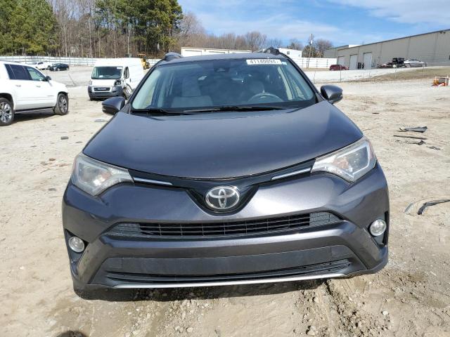 Photo 5 from auction – 2017 TOYOTA RAV4 XLE with VIN JTMWFREV4HJ706668