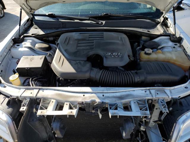 Photo 11 from auction – 2014 CHRYSLER 300C with VIN 2C3CCAEG2EH355064